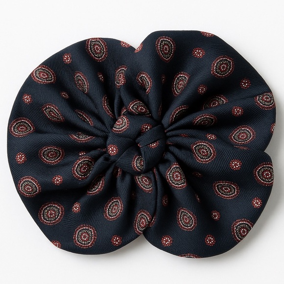 Navy and Red 1940’s Style Pinned Bow Tie - Picture 1 of 8